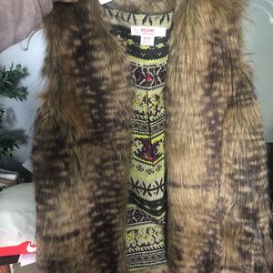 Fur vest